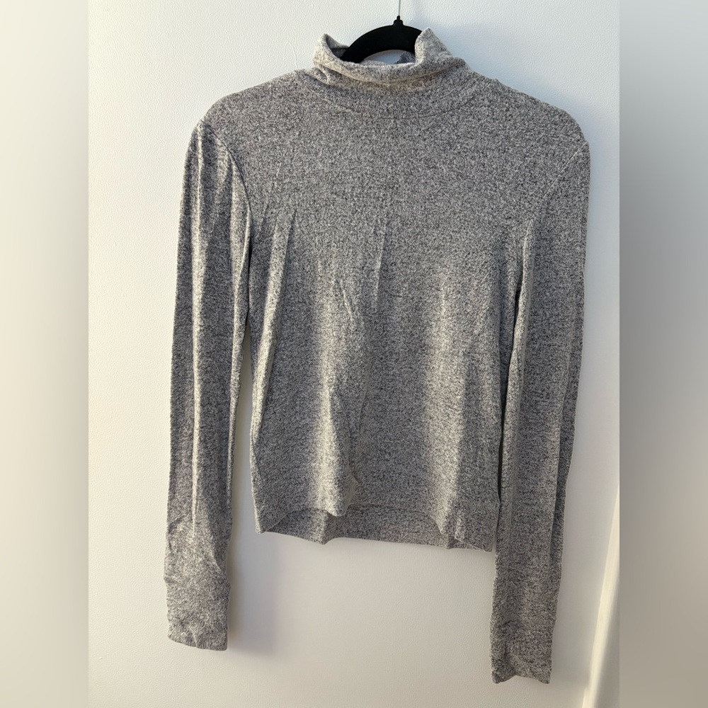 PacSun Heather Gray Long Sleeve Top